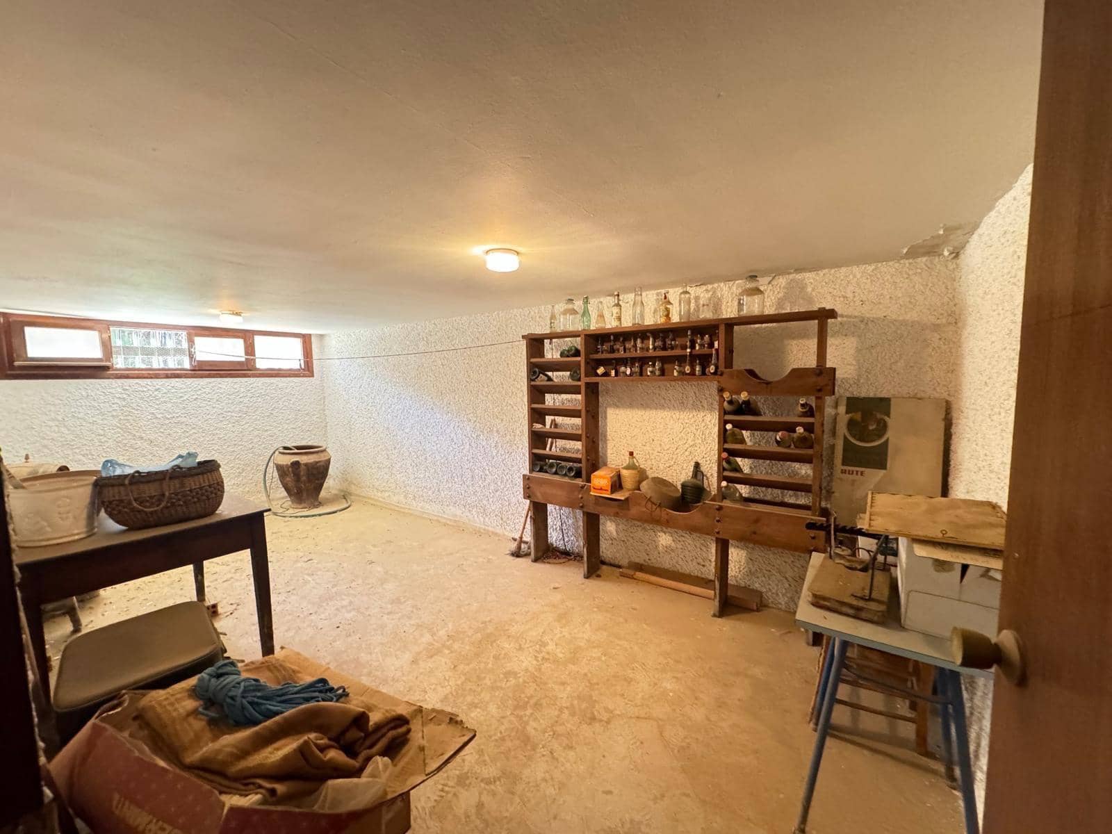 4 soverom Villa til salgs i Villanueva del Rosario med svømmebasseng garasje - € 450 000 (Ref: 8429673)