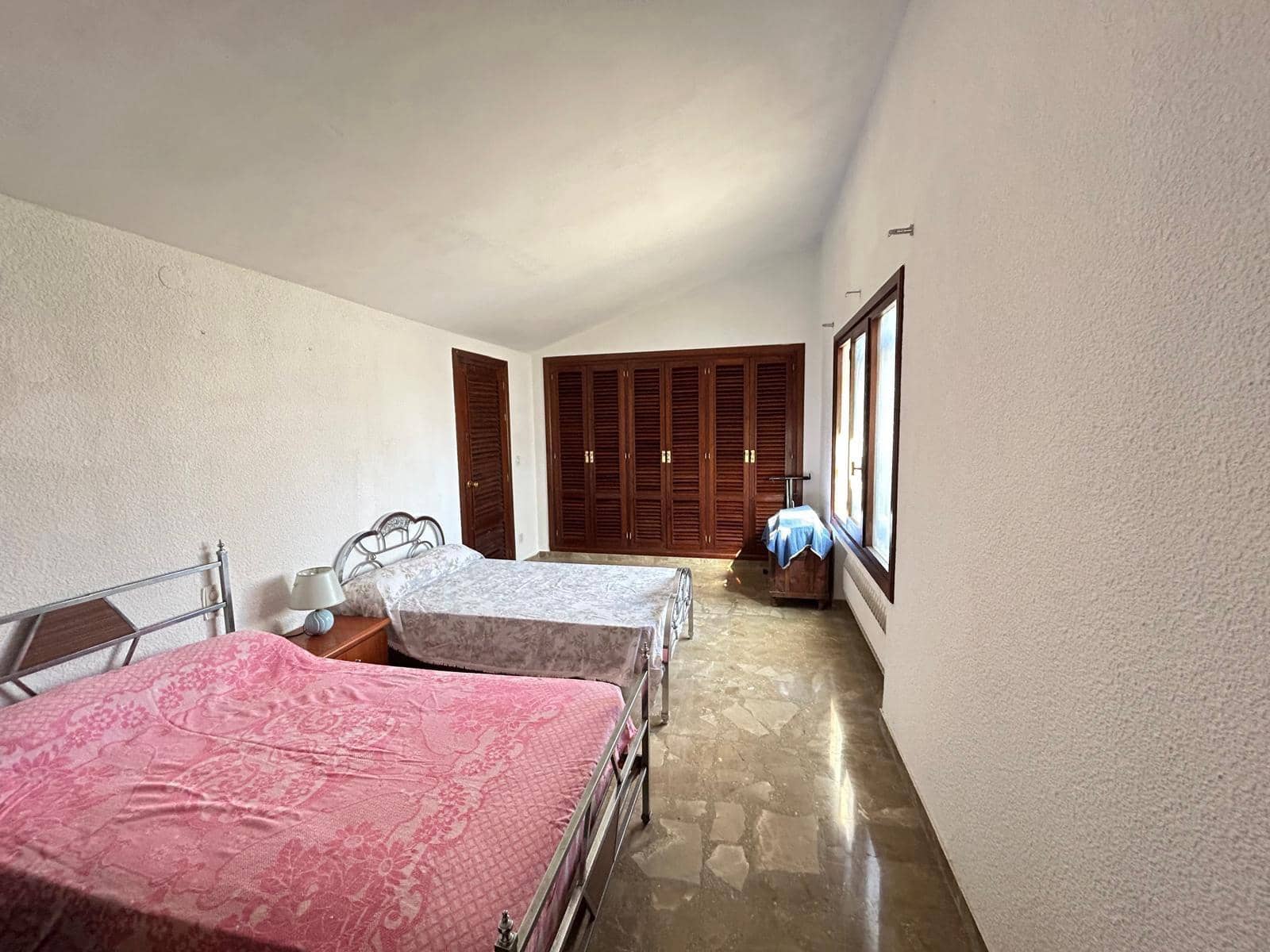 4 soverom Villa til salgs i Villanueva del Rosario med svømmebasseng garasje - € 450 000 (Ref: 8429673)