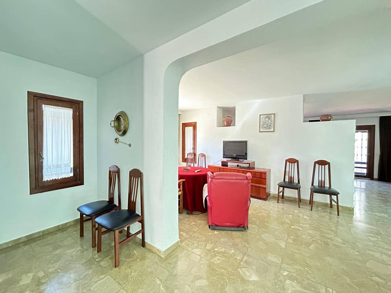 4 soverom Villa til salgs i Villanueva del Rosario med svømmebasseng garasje - € 450 000 (Ref: 8429673)