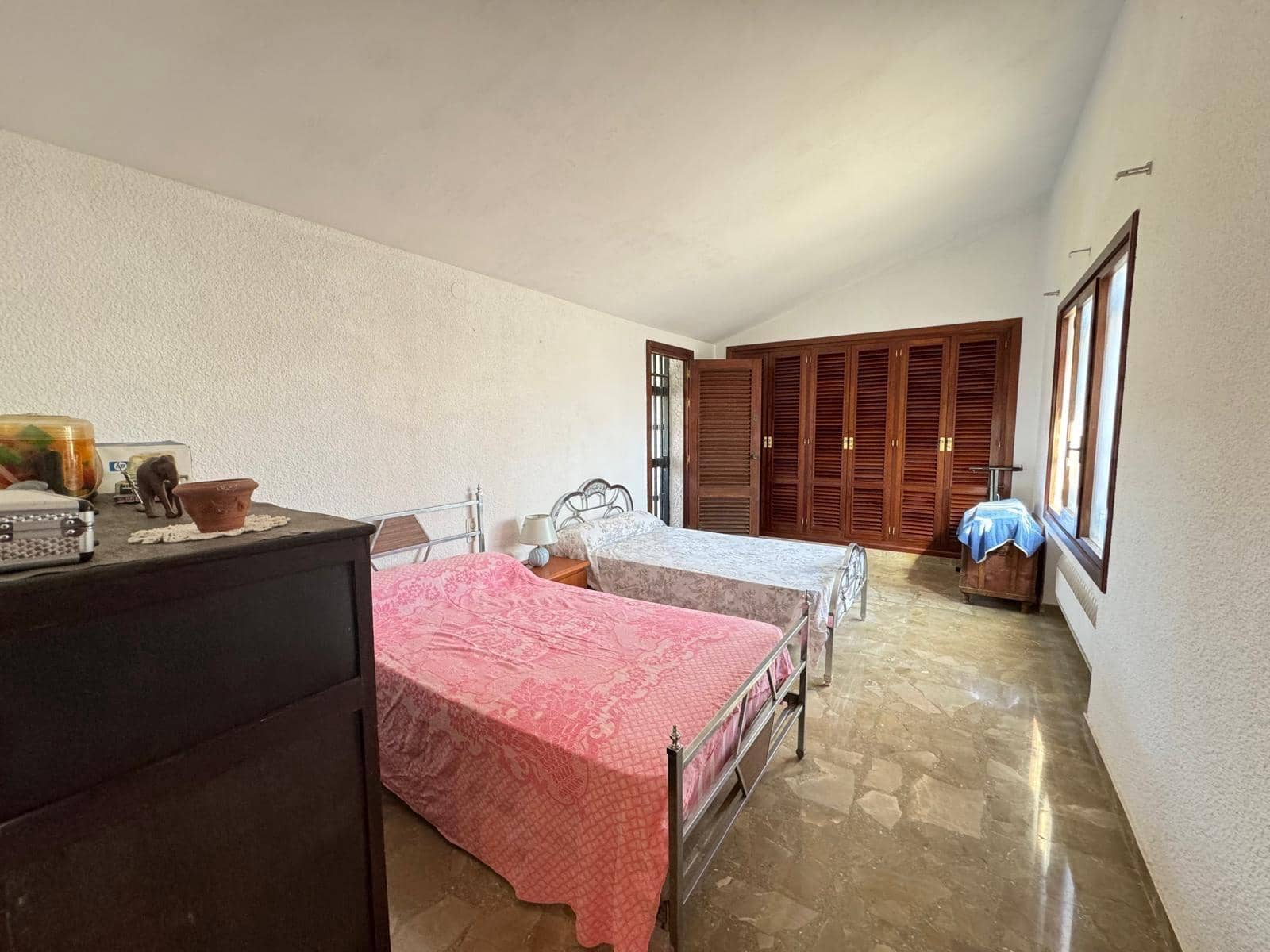 4 soverom Villa til salgs i Villanueva del Rosario med svømmebasseng garasje - € 450 000 (Ref: 8429673)