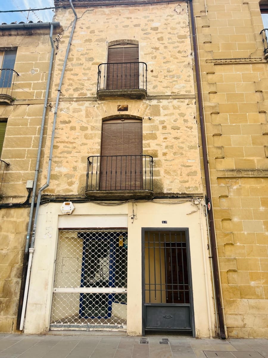 Chalet de 6 habitaciones en Ubeda en venta - 360.000 € (Ref: 8429684)