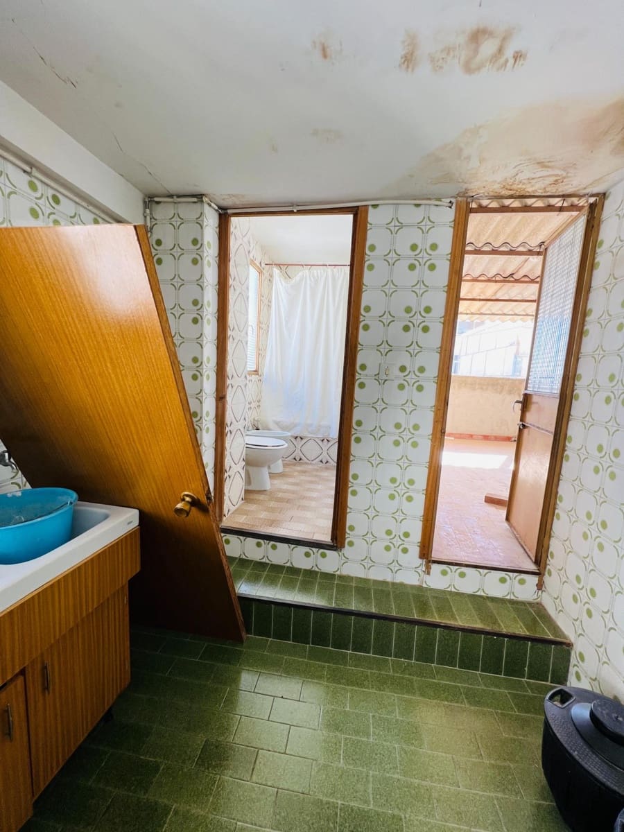 Chalet de 6 habitaciones en Ubeda en venta - 360.000 € (Ref: 8429684)