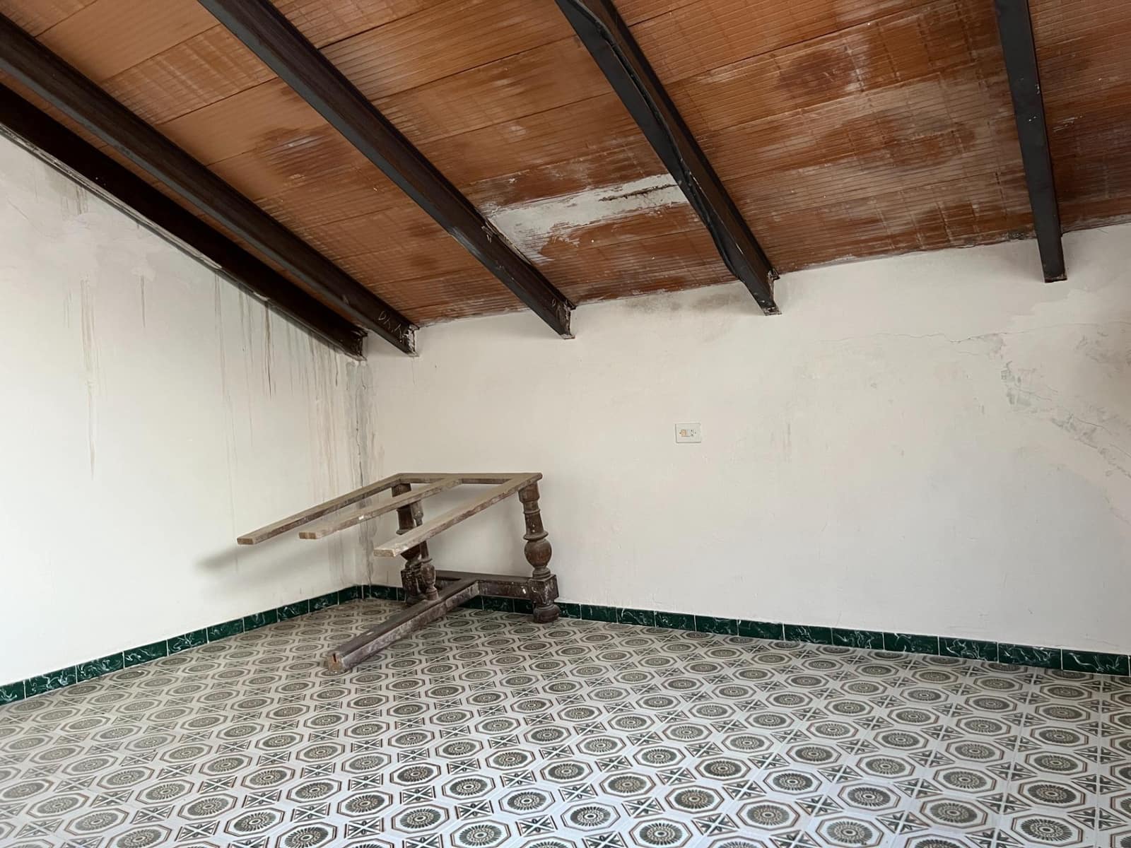 Chalet de 6 habitaciones en Ubeda en venta - 360.000 € (Ref: 8429684)