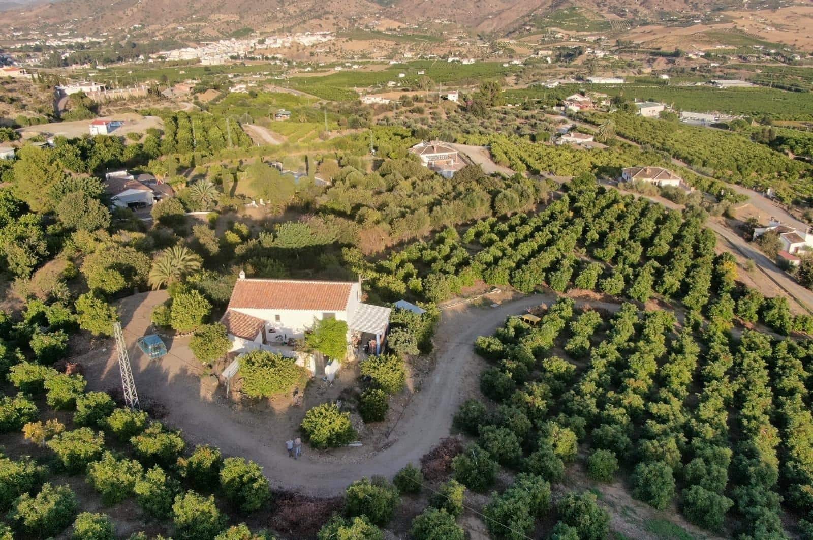 Ubebygd land til salgs i Alora - € 1 200 000 (Ref: 8429687)