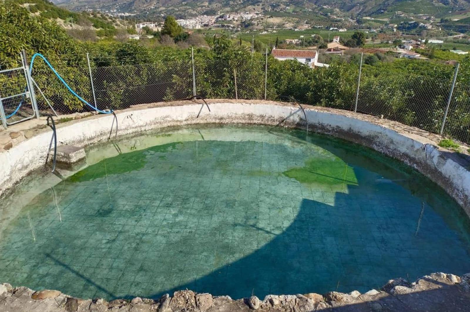 Ubebygd land til salgs i Alora - € 1 200 000 (Ref: 8429687)