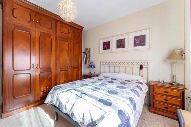 12 sypialnia Willa na sprzedaż w Rincón de la Victoria z basenem garażem - 1 400 000 € (Ref: 8429696)