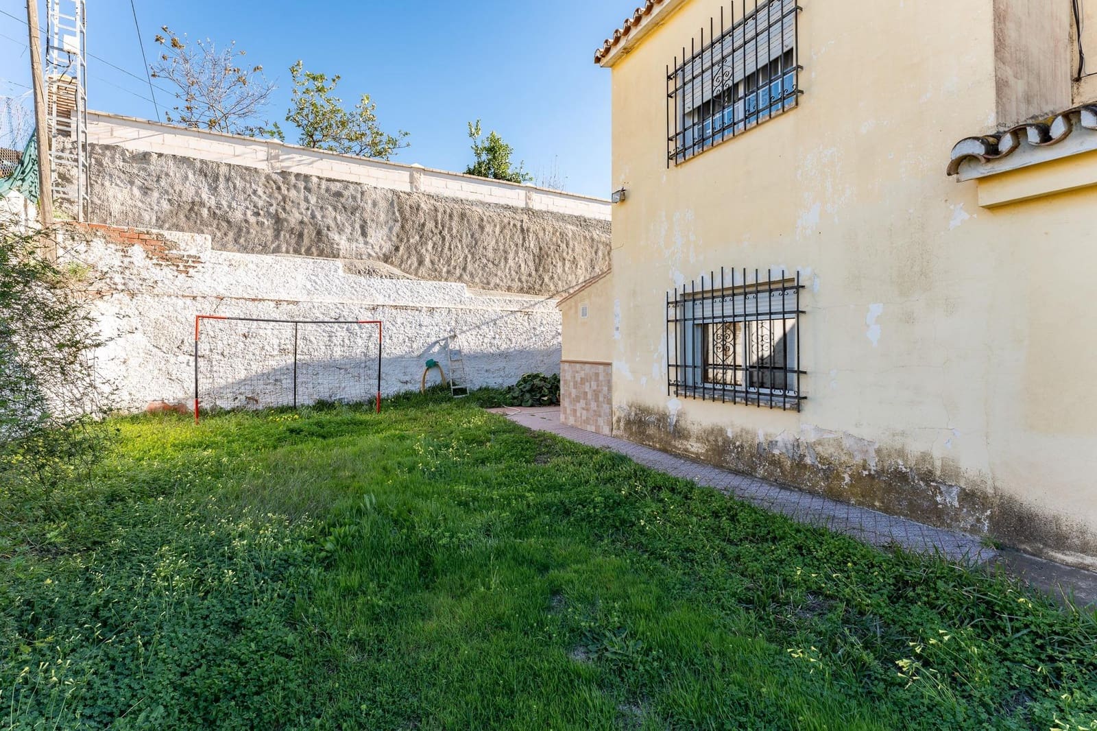 12 sypialnia Willa na sprzedaż w Rincon de la Victoria z basenem garażem - 1 400 000 € (Ref: 8429696)