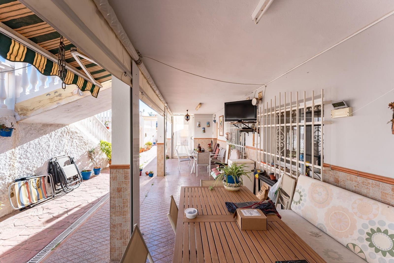 12 bedroom Villa for sale in Rincon de la Victoria with pool garage - € 1,400,000 (Ref: 8429696)