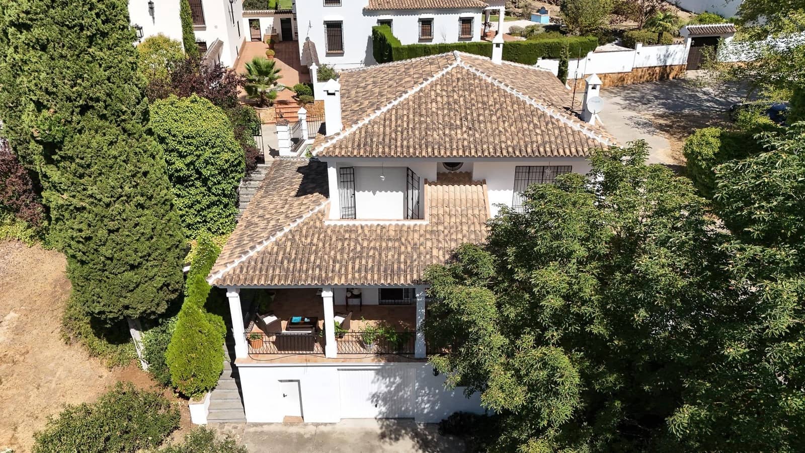 6 soveværelse Villa til salg i Rute med swimmingpool garage - € 995.000 (Ref: 8457062)