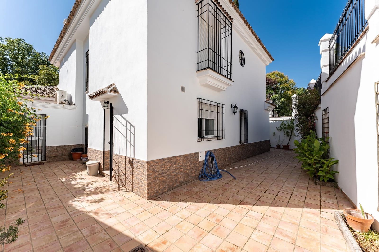 Chalet de 6 habitaciones en Rute en venta con piscina garaje - 995.000 € (Ref: 8457062)