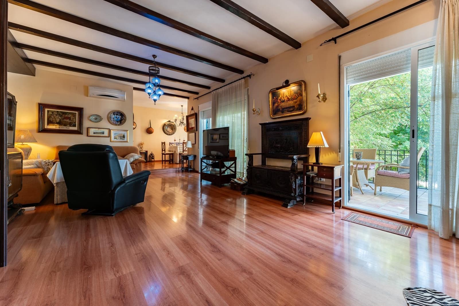 Chalet de 6 habitaciones en Rute en venta con piscina garaje - 995.000 € (Ref: 8457062)