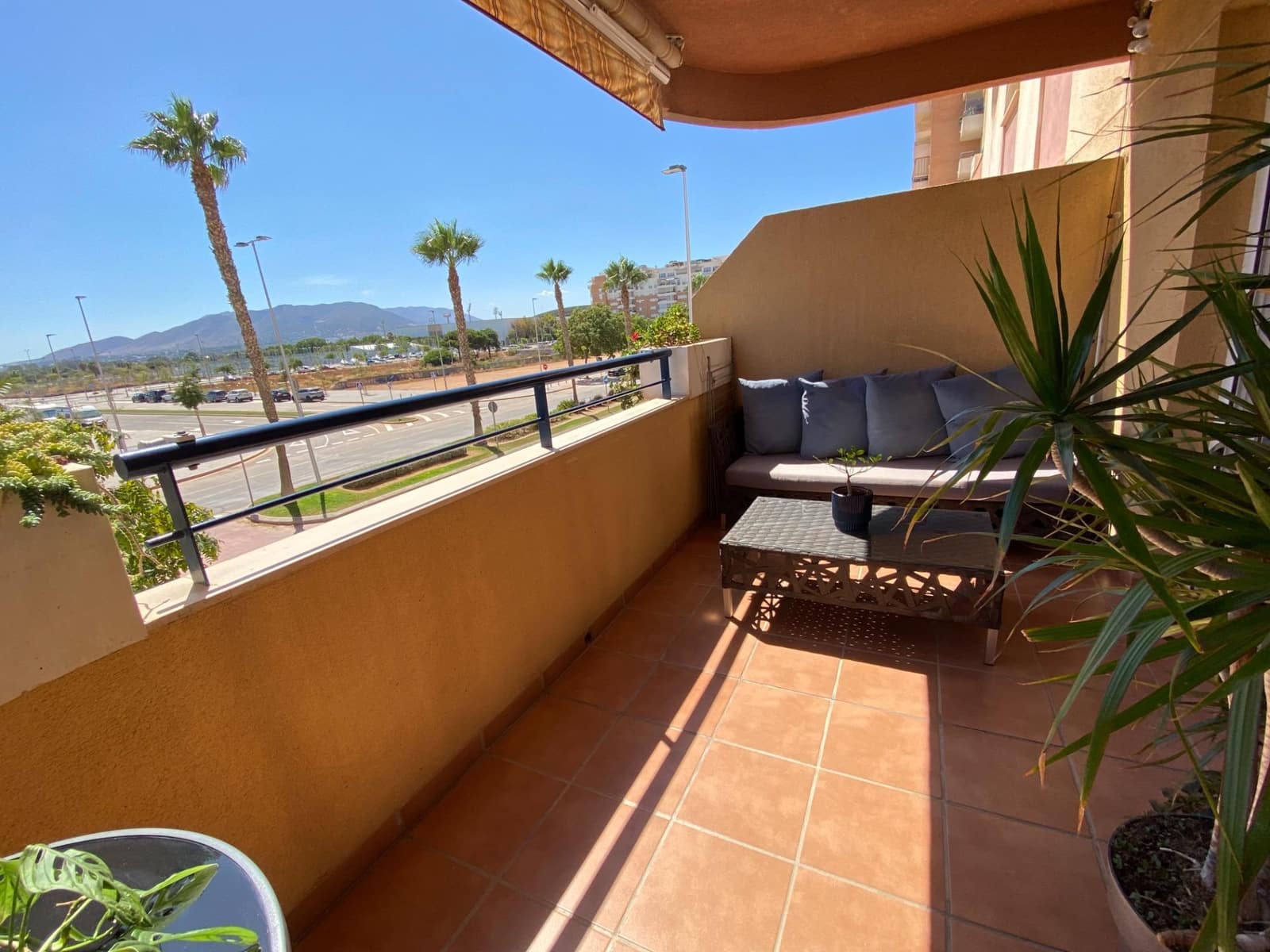 2 soveværelse Lejlighed til leje i Malaga by med swimmingpool - € 1.500 (Ref: 8487742)