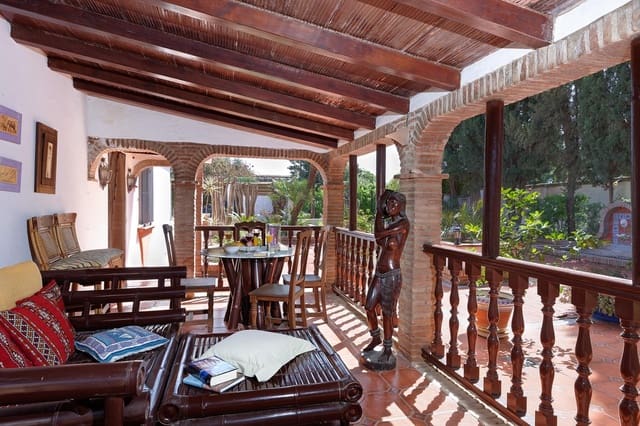 5 camera da letto Villa in vendita in Pinos de Alhaurin, Alhaurín de la Torre con piscina - 1.590.000 € (Rif: 8488892)