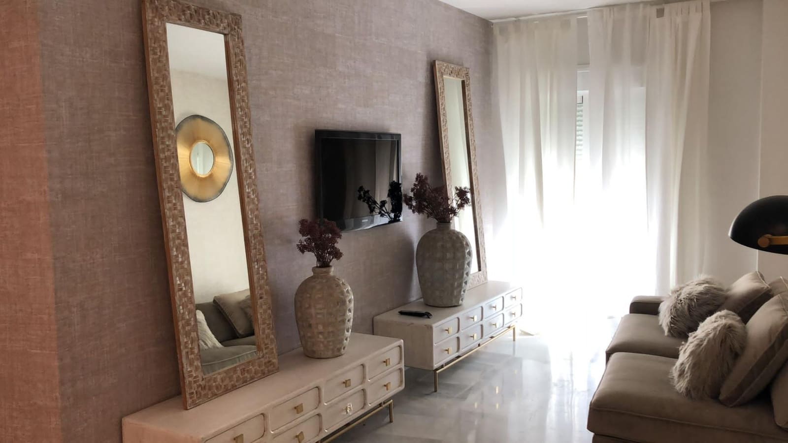 2 soverom Leilighet til leie i Malaga by med garasje - € 1 350 (Ref: 8551291)