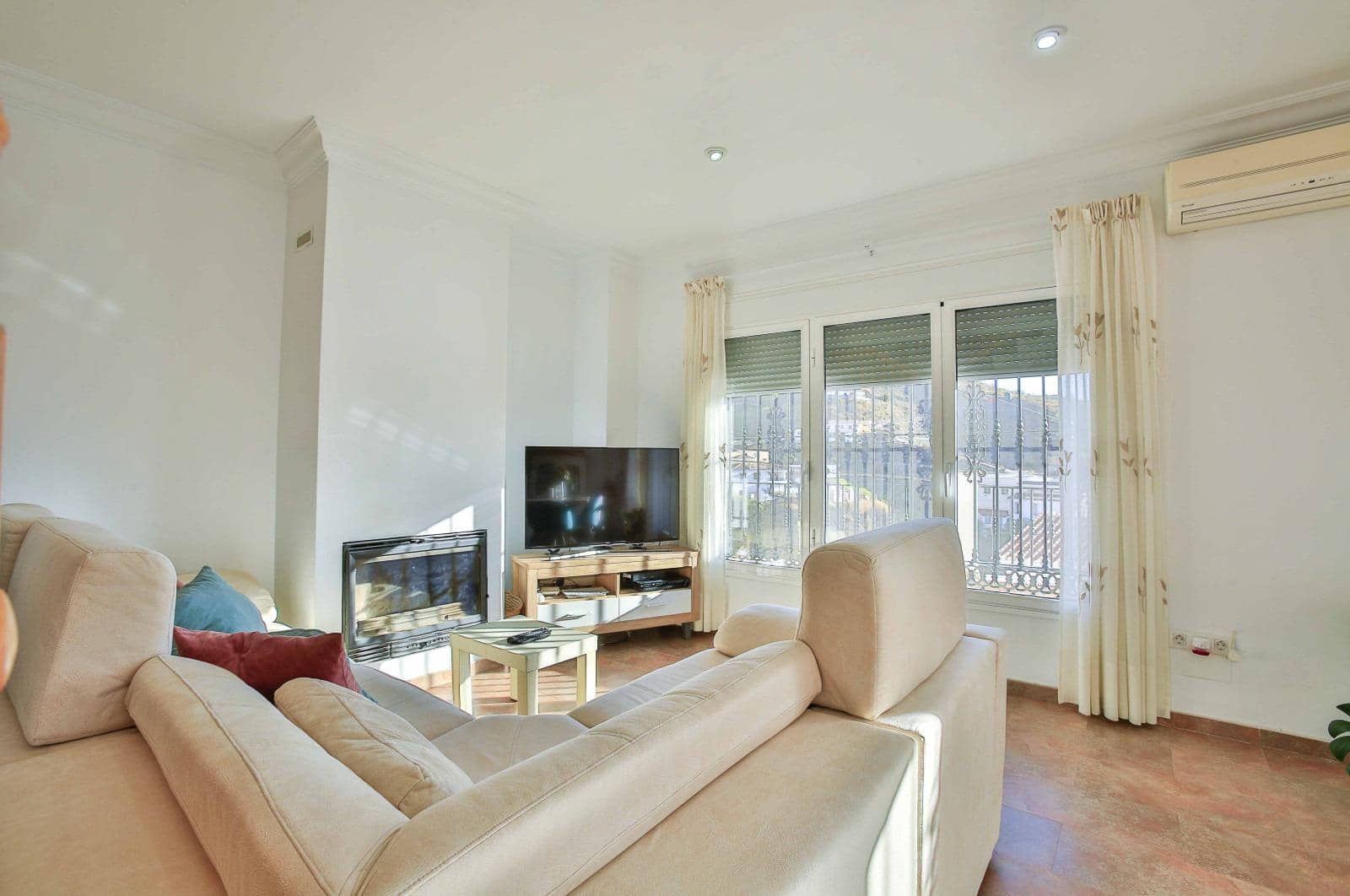 4 quarto Moradia para venda em El Borge - 274 900 € (Ref: 8570513)