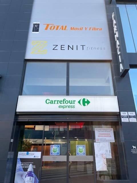 Erhverv til leje i Benalmadena med garage - € 1.400 (Ref: 8706034)