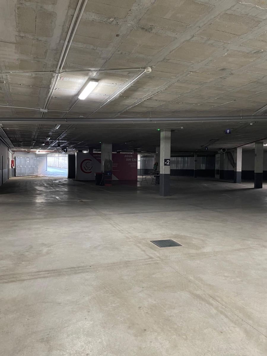 Erhverv til leje i Benalmadena med garage - € 1.400 (Ref: 8706034)