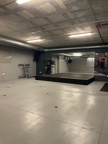 Erhverv til leje i Benalmádena med garage - € 1.340 (Ref: 8706034)