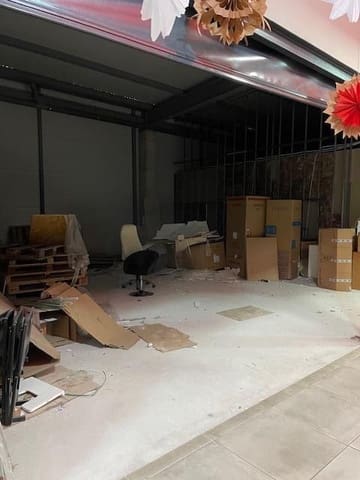 Komercyjne do wynajęcia w Benalmádena z garażem - 1 400 € (Ref: 8706034)