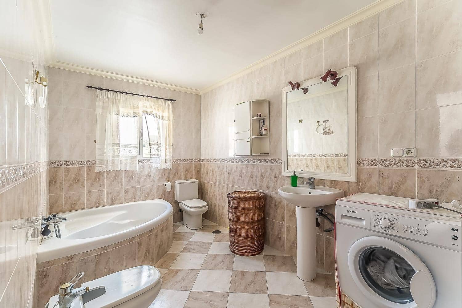 5 quarto Casa em Banda para venda em Valle de Abdalajis - 160 000 € (Ref: 8729925)