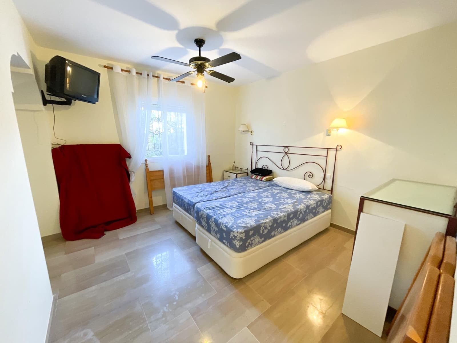 4 slaapkamer Villa te koop in Vinuela met zwembad - € 365.000 (Ref: 8729926)