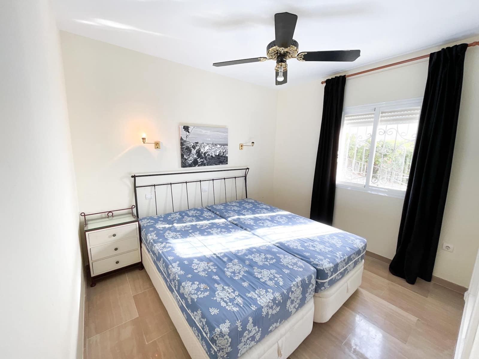 4 slaapkamer Villa te koop in Vinuela met zwembad - € 365.000 (Ref: 8729926)