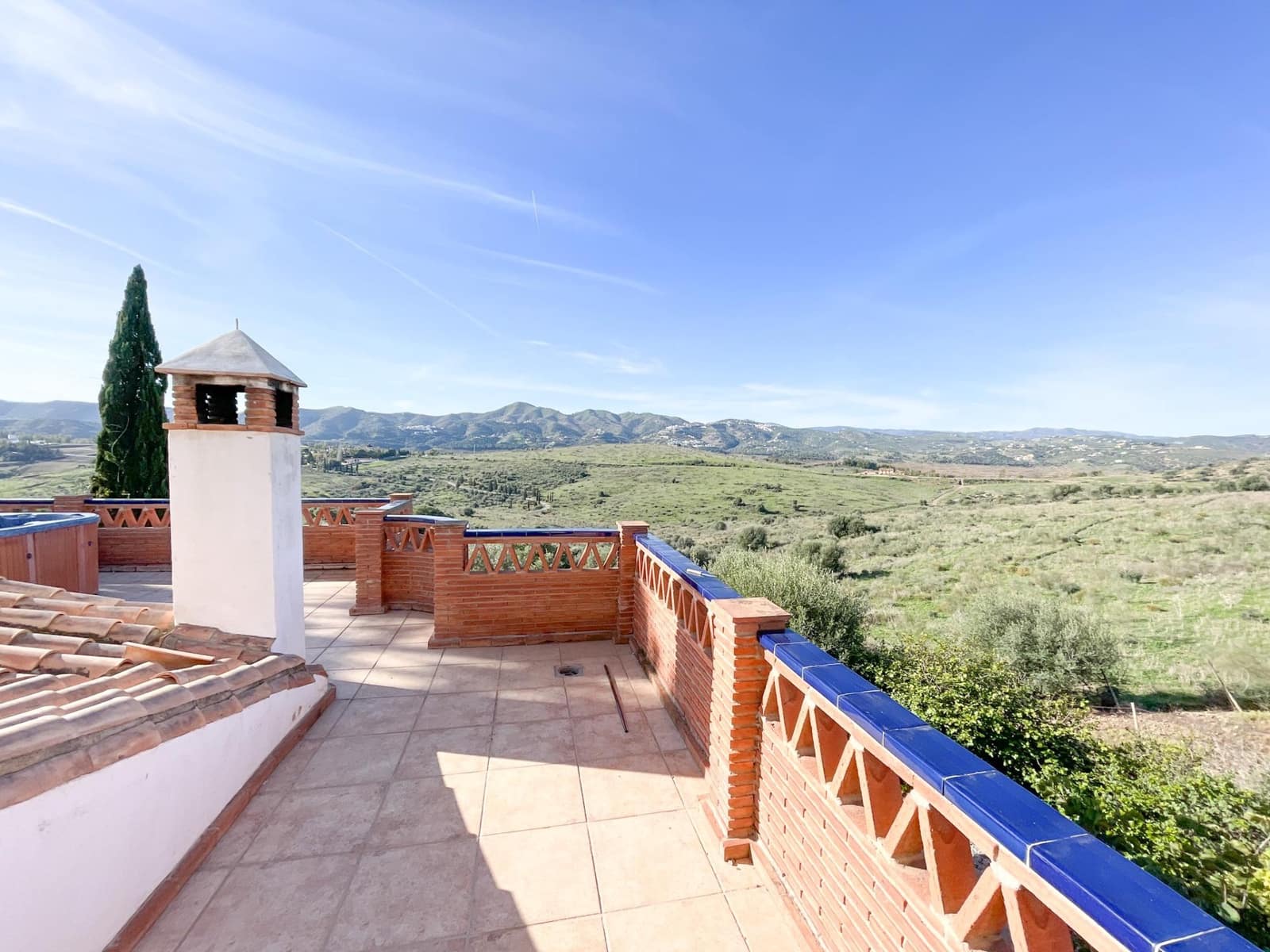 4 slaapkamer Villa te koop in Vinuela met zwembad - € 365.000 (Ref: 8729926)