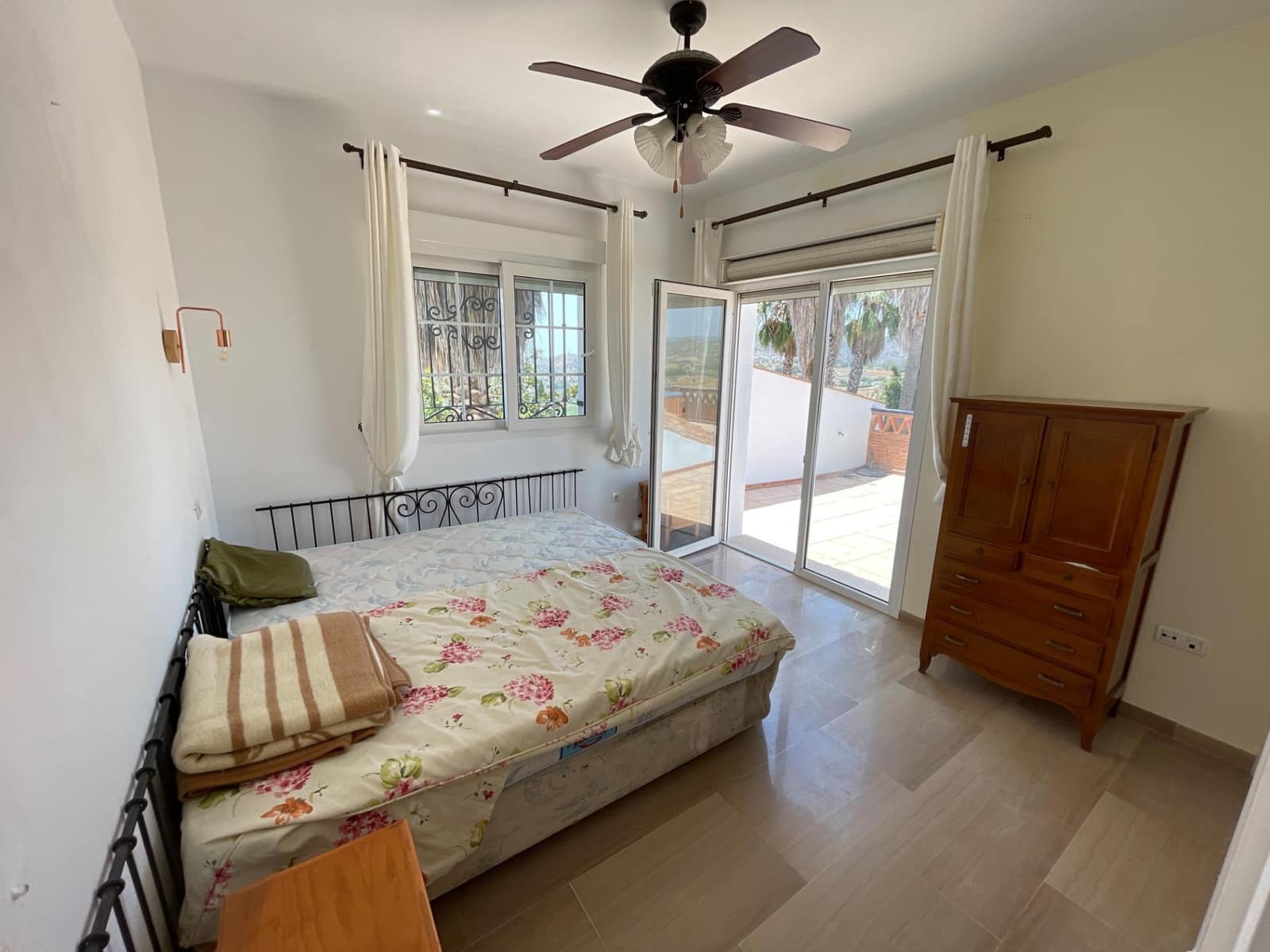 4 slaapkamer Villa te koop in Vinuela met zwembad - € 365.000 (Ref: 8729926)