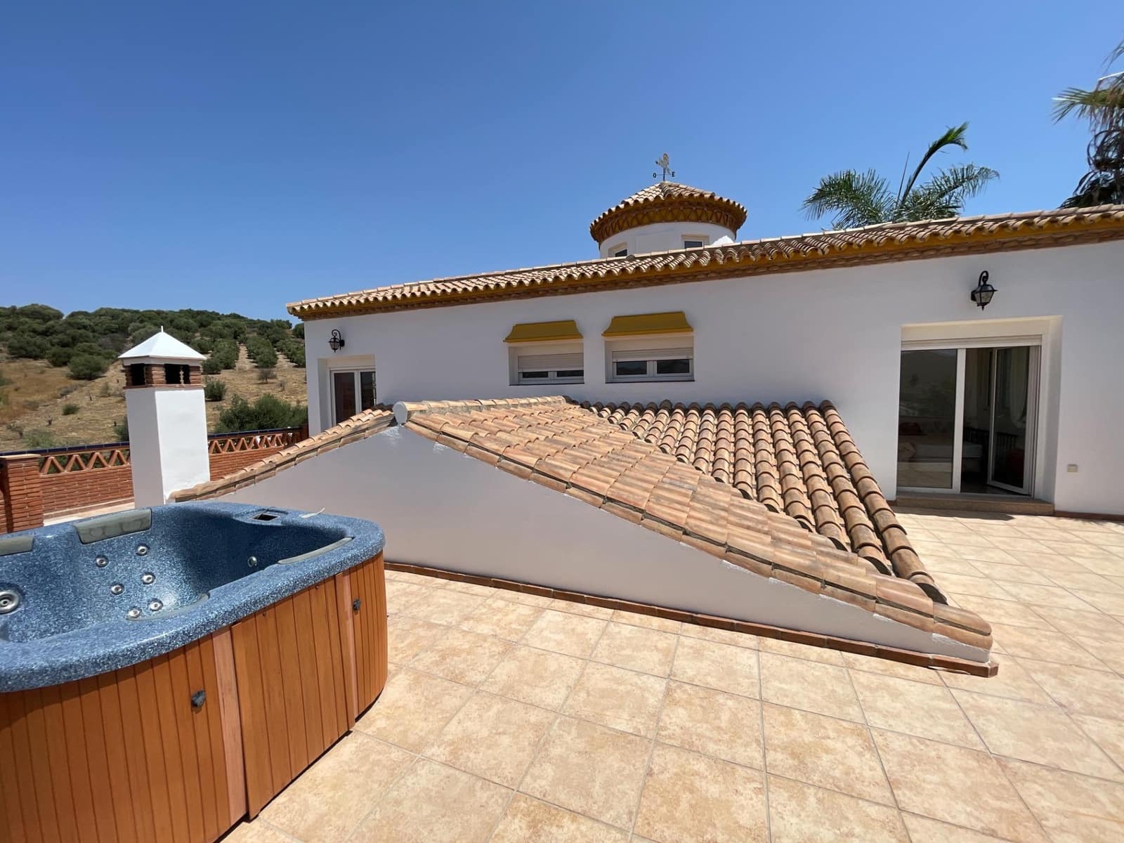 4 slaapkamer Villa te koop in Vinuela met zwembad - € 365.000 (Ref: 8729926)