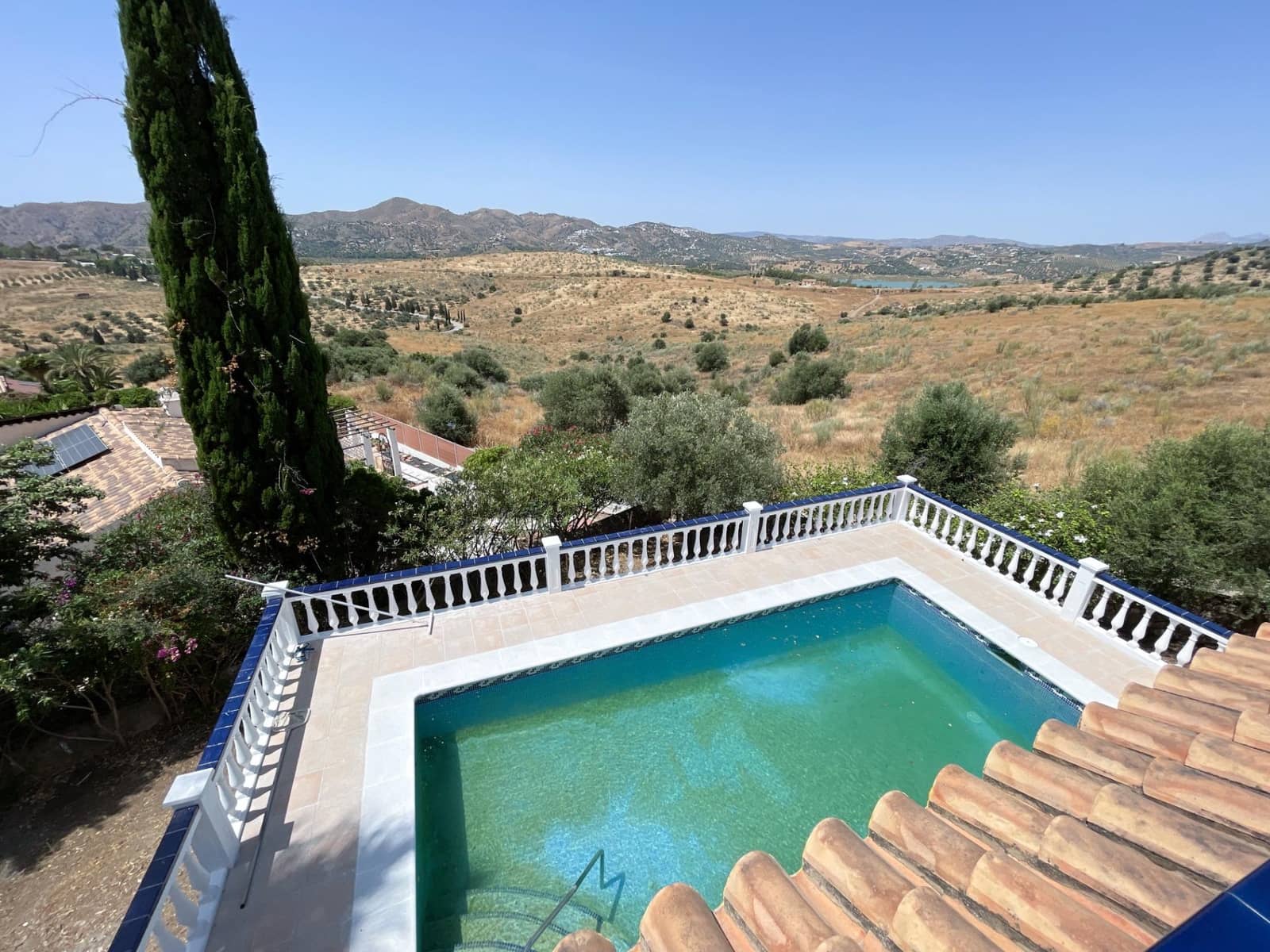 4 slaapkamer Villa te koop in Vinuela met zwembad - € 365.000 (Ref: 8729926)