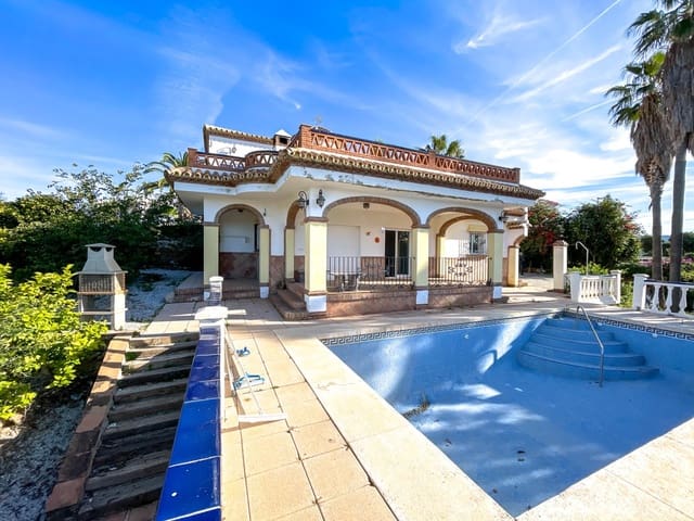 4 Zimmer Villa zu verkaufen in Viñuela mit Pool - 366.000 € (Ref: 8729926)