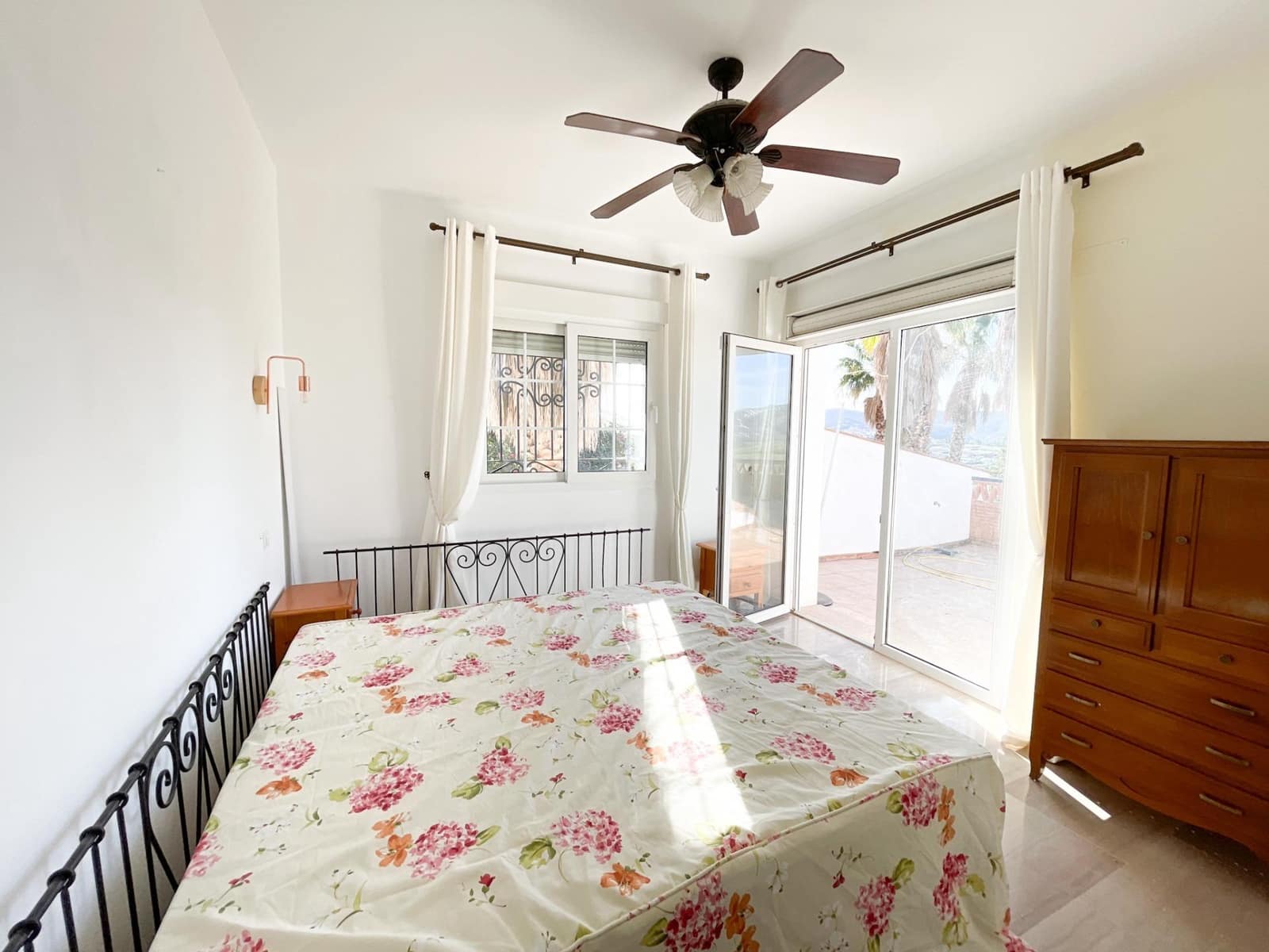 4 Zimmer Villa zu verkaufen in Vinuela mit Pool - 366.000 € (Ref: 8729926)