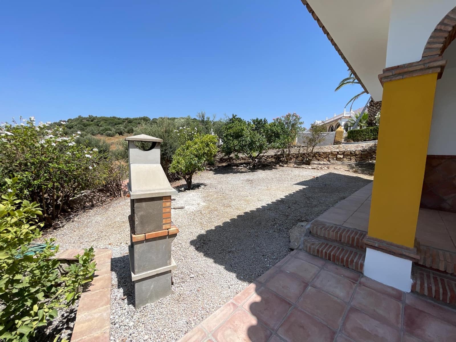 4 Zimmer Villa zu verkaufen in Vinuela mit Pool - 366.000 € (Ref: 8729926)