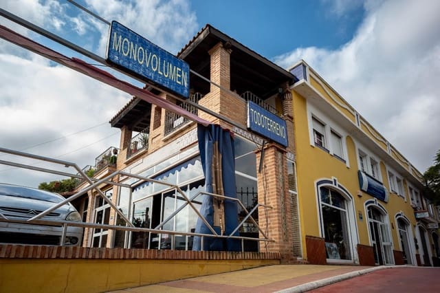 Erhverv til salg i Málaga by - € 460.000 (Ref: 8809733)