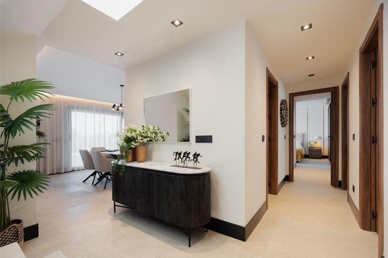 3 sypialnia Penthouse na sprzedaż w Nueva Andalucia z basenem garażem - 950 000 € (Ref: 8834619)