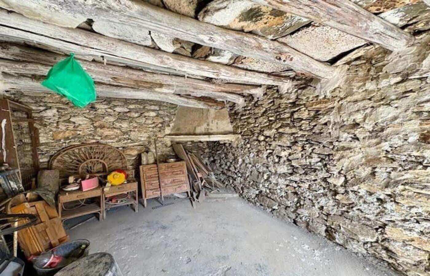 2 soveværelse Finca/Landehus til salg i Capileira - € 39.000 (Ref: 8880089)