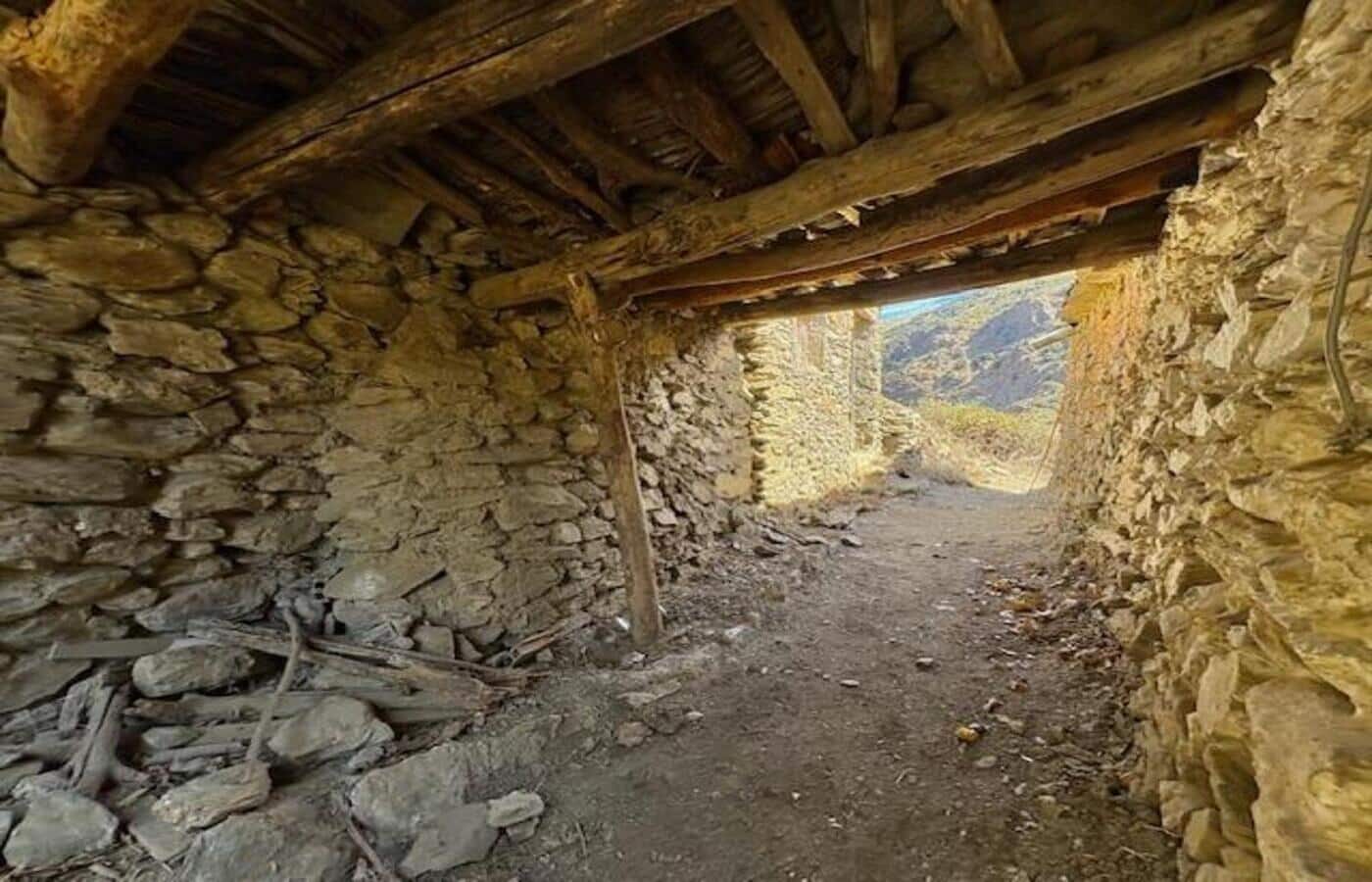 2 soveværelse Finca/Landehus til salg i Capileira - € 39.000 (Ref: 8880089)