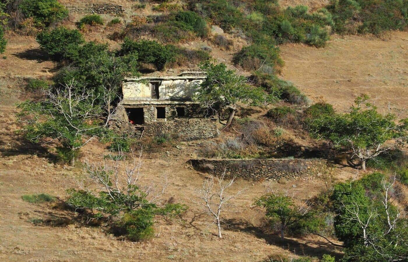 2 soveværelse Finca/Landehus til salg i Capileira - € 39.000 (Ref: 8880089)