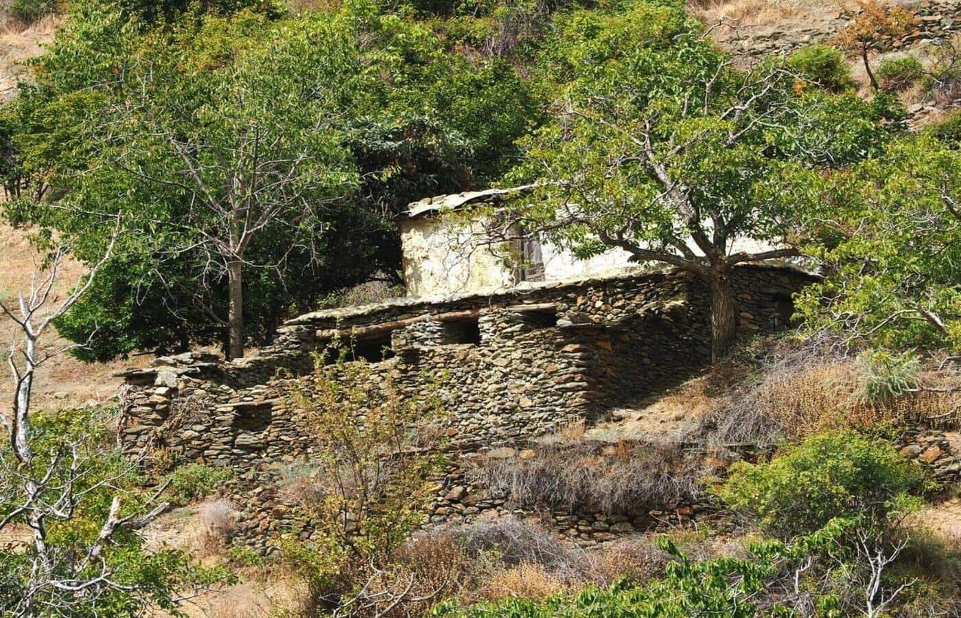 2 soveværelse Finca/Landehus til salg i Capileira - € 39.000 (Ref: 8880089)