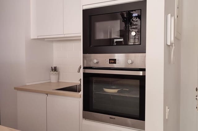 2 slaapkamer Flat te koop in La Malagueta, Málaga stad - € 800.000 (Ref: 8918088)