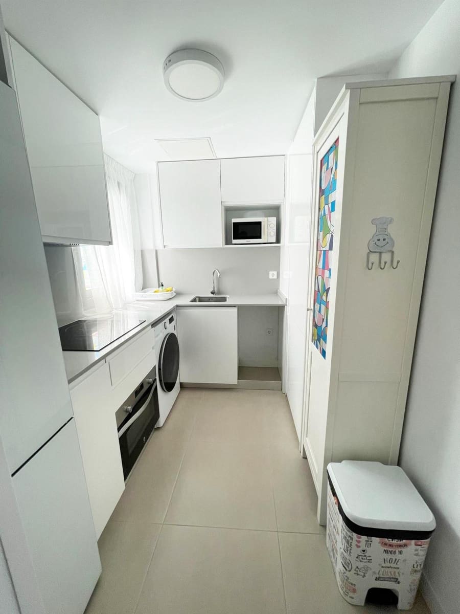 2 soverom Penthouse til salgs i Almayate med svømmebasseng garasje - € 340 000 (Ref: 8954409)