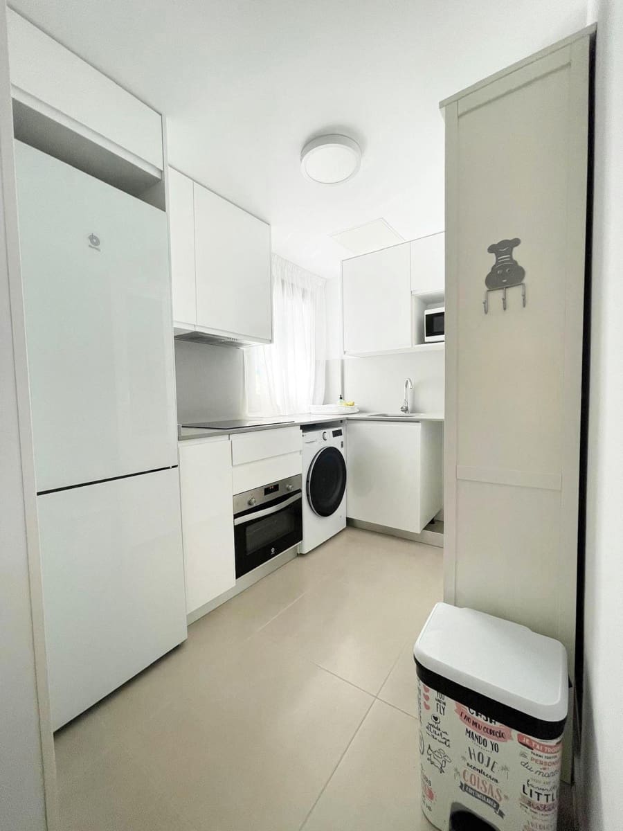 2 soverom Penthouse til salgs i Almayate med svømmebasseng garasje - € 340 000 (Ref: 8954409)