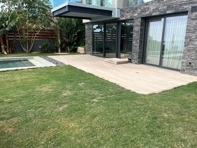 Chalet de 5 habitaciones en Mijas en venta con piscina garaje - 1.600.000 € (Ref: 8954411)