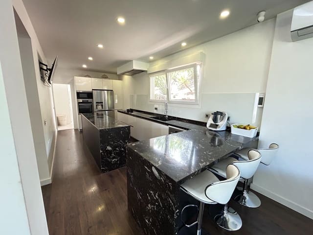 Finca/Casa Rural de 2 habitaciones en Coín en venta con piscina - 1.795.000 € (Ref: 8982568)