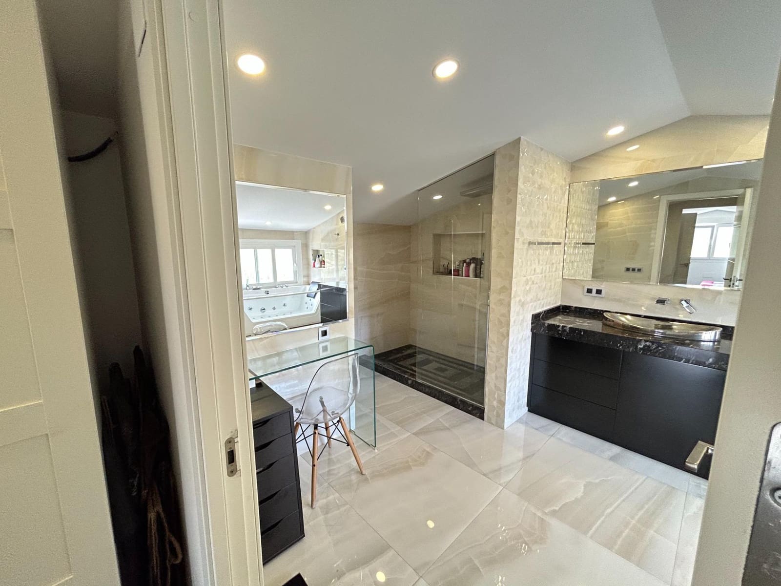 2 bedroom Finca/Country House for sale in Coin with pool - € 1,795,000 (Ref: 8982568)