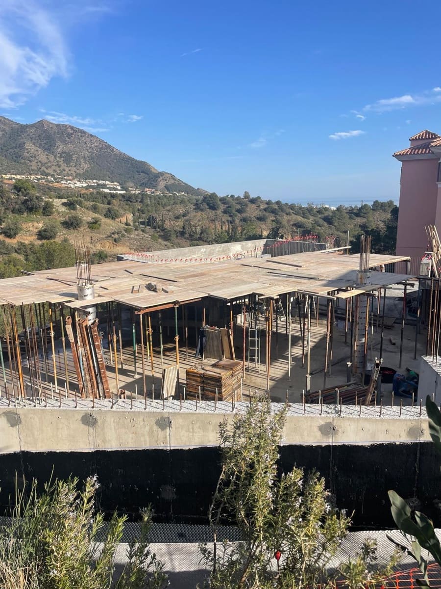 4 makuuhuone Huvila myytävänä paikassa Mijas mukana uima-altaan - 1 850 000 € (Ref: 8982570)