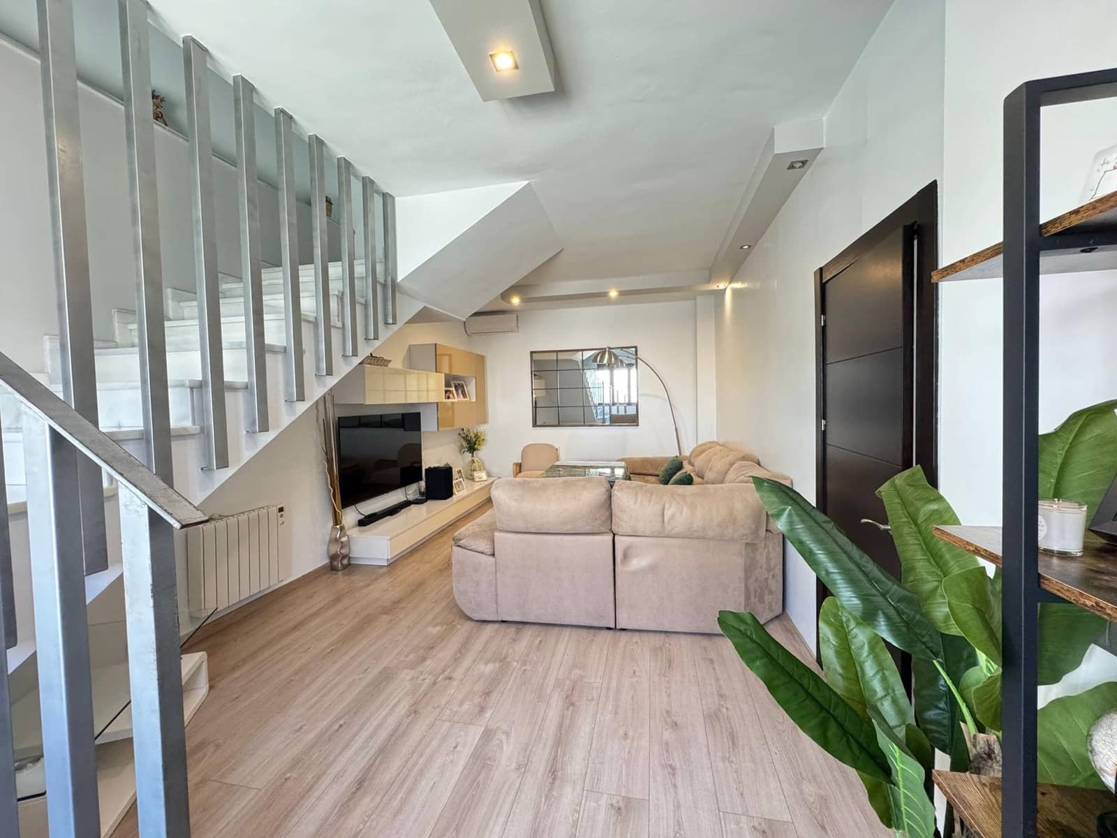 4 soveværelse Villa til salg i Colmenar - € 339.000 (Ref: 8999283)