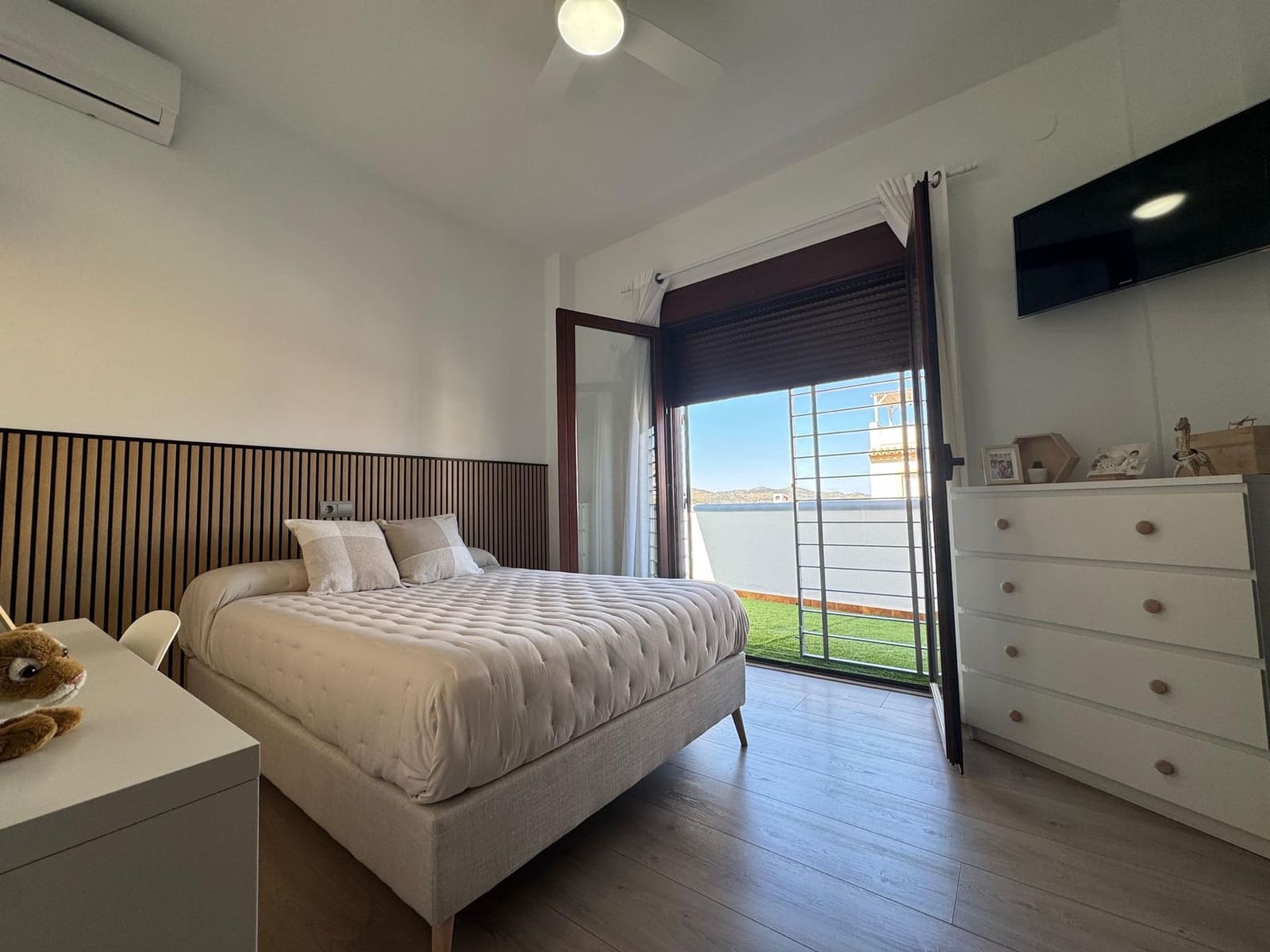 4 soveværelse Villa til salg i Colmenar - € 339.000 (Ref: 8999283)