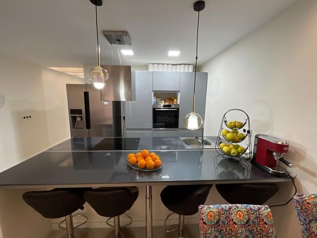 2 soveværelse Lejlighed til salg i Gamarra, Málaga by - € 249.000 (Ref: 8999284)
