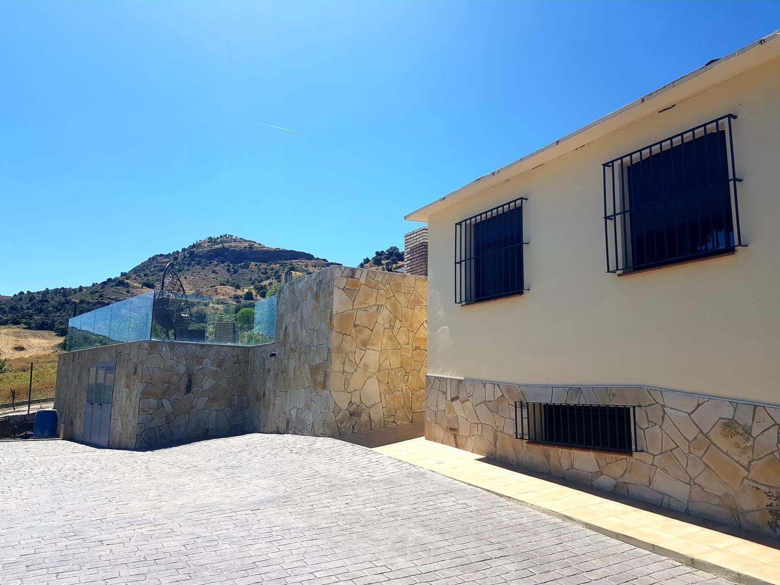 3 slaapkamer Finca/Landhuis te koop in Pizarra met zwembad - € 650.000 (Ref: 9012272)